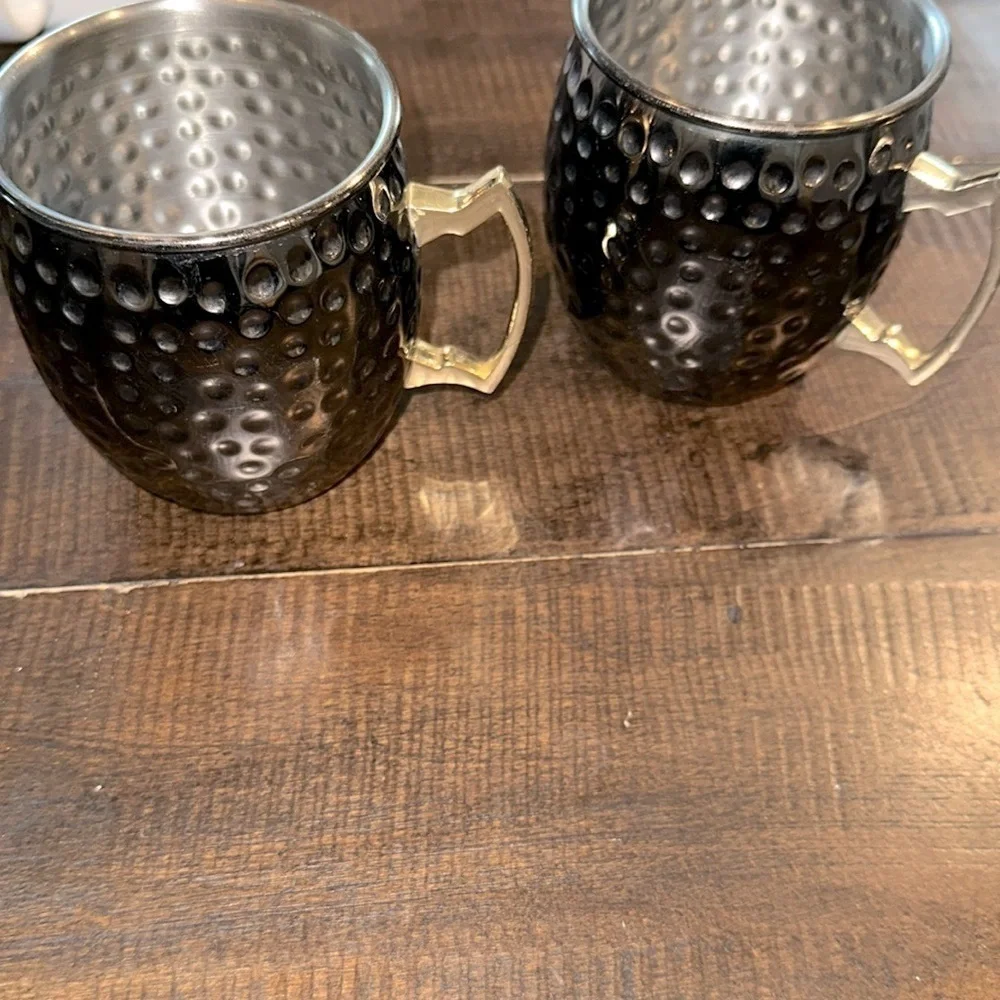 Set of 2 hammered bronze Moscow mule mugs